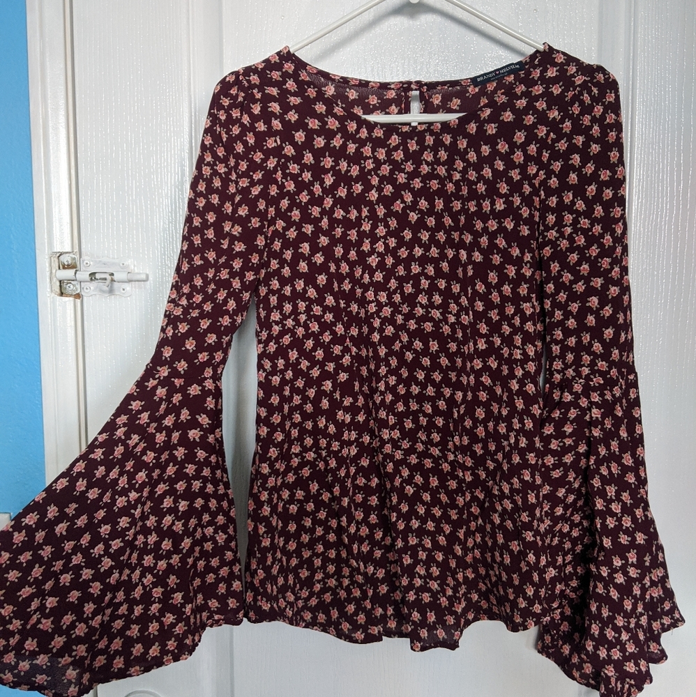 Brandy Melville Bell style long sleeve shirt